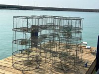 Deniz altında 140 kafes ele geçirildi