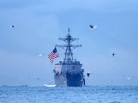 Husiler, Kızıldeniz'de ABD'ye ait bir gemiye saldırı düzenledi