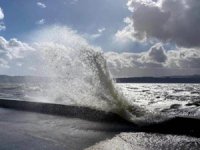 Akdeniz'de deniz suyu kış ortasında iki aydır sıcak hava dalgasına maruz kalıyor