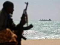 Husiler, ABD'nin Kızıldeniz'deki gemisini ve İsrail'in Eliat kentini hedef aldı