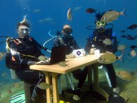 Fethiye'de dalgıçlar su altında temsili turizm değerlendirme toplantısı yaptı