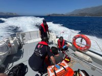 Gemide rahatsızlanan personel hastaneye kaldırıldı