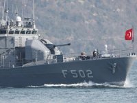 TCG Bandırma gemisi Beyrut'ta liman ziyaretinde bulundu