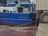 Atık suyunu limana boşaltan kamyona ceza