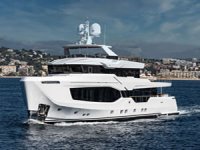 Numarine, Orpheus süper yatı suya indirdi