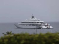 Süper yat "Golden Odyssey" Bodrum’a demirledi