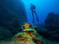Kemer'de su altındaki kültürel zenginlikler için dalıyorlar