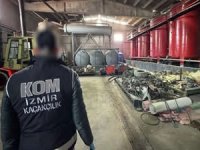 Aliağa’da gemiye baskın! 54 ton kaçak akaryakıt ele geçirildi