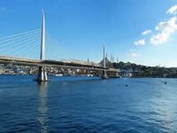 Haliç Köprüsü’nde kazık ve kazık başlığı temizlik çalışması