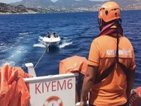 Bodrum'da sürüklenen 2 tekne kurtarıldı