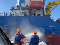 Mersin’de limandaki yük gemisinde yangın!
