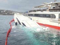 Bodrum’da 40 milyonluk yat bağlı olduğu iskelede battı