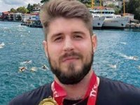 Boğaz yarışında kaybolan Rus yüzücüyü bulana para ödülü!