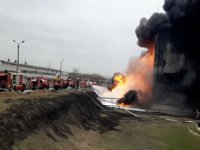 Ukrayna Novorossiysk Limanı ve petrol tesislerini vurdu