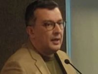 Gökhan Marım: İzmir Körfezi  yılların birikimini kusuyor