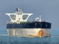 ABD, 2 petrol tankerine el koydu