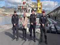 Ticari gemide 10 ton kokain ele geçirildi