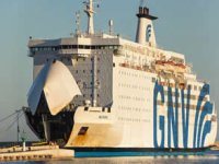 Filyos’da gaz sahasında yüzen otel dönemi başladı