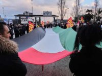 İtalya'da liman işçileri 'savaşlara silah taşımaya hayır' eylemi yaptı