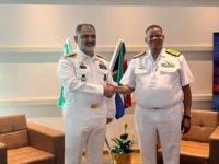 İranlı Komutan Hindistan’da deniz sanayiini inceledi