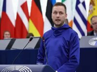 Grönland’dan Trump’a hastane gemisi resti