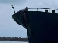 Bartın Limanı'nda 2 kuru yük gemisi çatıştı