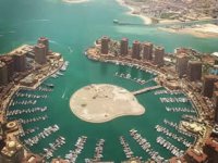 Katar, tüm denizcilik faaliyetlerini geçici olarak durdurdu