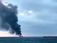 Kuveyt açıklarındaki petrol tankerinde patlama