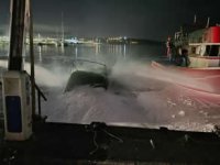 Şile'de limanda demirli yat yandı