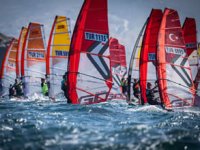 Genç yelkenciler Foça’da milli forma için yarıştı