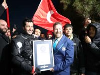 Türk  dalgıç Mazlum Kibar Guinness Dünya Rekoru'nu kırdı