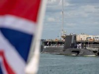 Deniz üssüne girmeye çalışan iki kişi gözaltına alındı