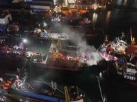 Tuzla'da tersanede demirli kuru yük gemisinde yangın!