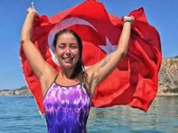 Milli yüzücü Bengisu Avcı’ya ILDSA’dan ödül