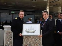 Çeşme Ulusoy Limanı yılın ilk kruvaziyerini ağırladı