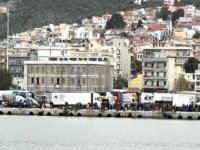 Midilli'de çiftçi eylemleri feribot seferlerini vurdu: Gümrük 22 Nisan'a kadar kapandı