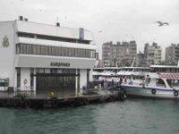 Karşıyaka İskelesi sil baştan yenileniyor