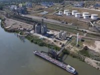 Romanya, Moldova’nın Karadeniz’deki stratejik limanını satın aldı