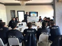 Yalova'da gemi adamları yangınla mücadeleyi öğreniyor