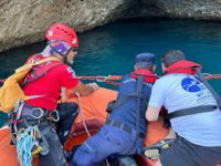 Kemer’de Döküntü Koyu'nda mağaraya girmek yasaklandı