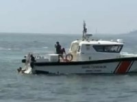 Feribottan denize düşen yolcuyu büfe çalışanı kurtardı