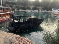 Mersin’de tekne yangını: 6 tekne kullanılamaz hale geldi