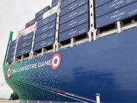 Dünyanın en büyük LNG'li konteyner gemisi Asya-Avrupa hattında