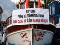 Finike’de bir denizcinin isyanı: Teknem ölüme terkedildi