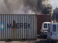 Beyrut Limanı'ndaki konteyner yangını tamamen söndürüldü