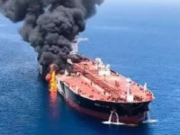 Hürmüz Boğazı'ndan geçmeye çalışan 2 tanker vuruldu
