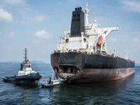 Hürmüz girişinde bir tanker daha vuruldu
