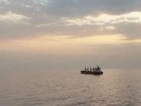 Babu’l Mendeb’de ticari gemi vuruldu: 6 ölü!