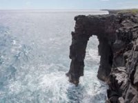 Hawaii’nin simgesini okyanus yuttu!