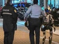 16 yaşındaki kızı taciz eden robotu polis gözaltına aldı